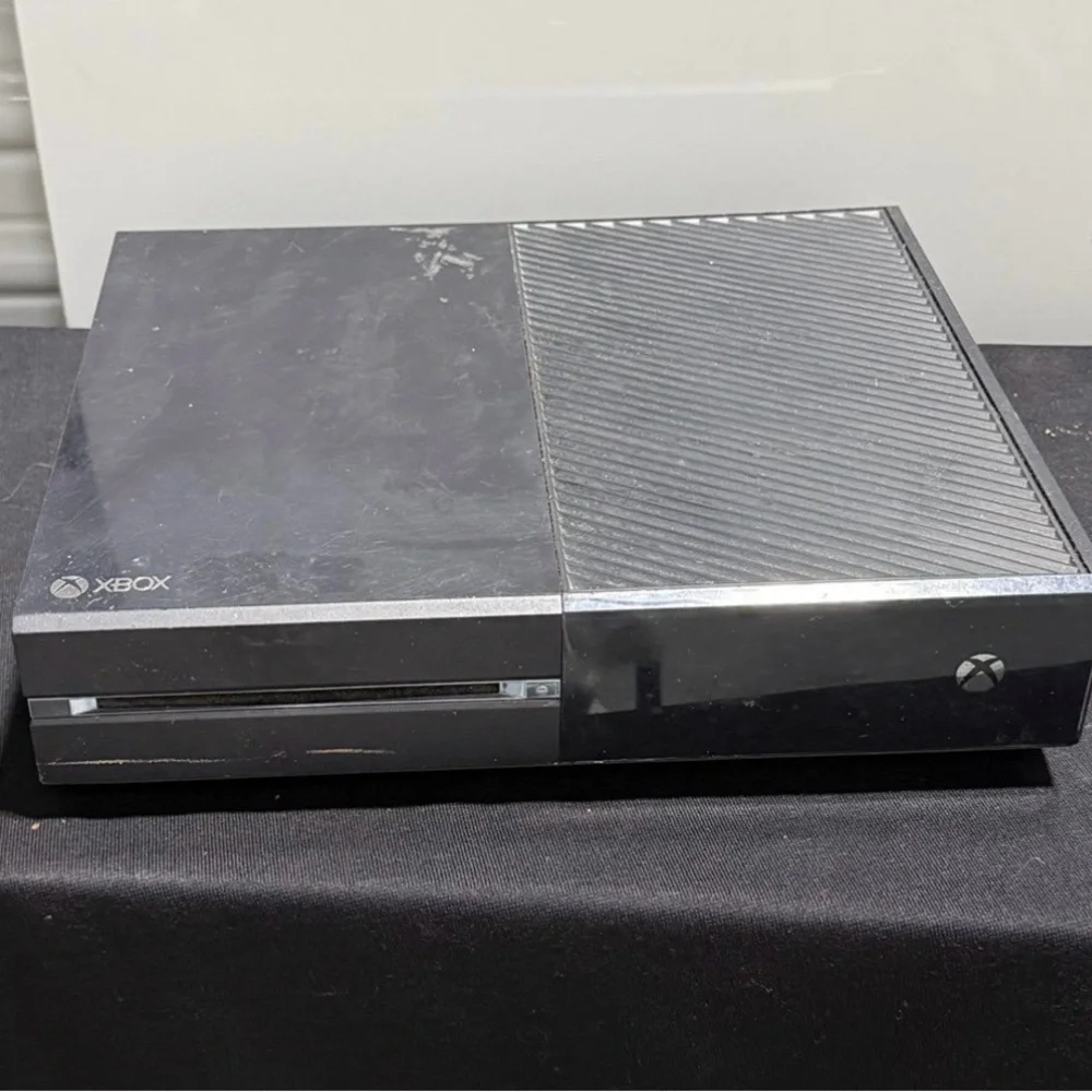 Xbox One Gaming Console